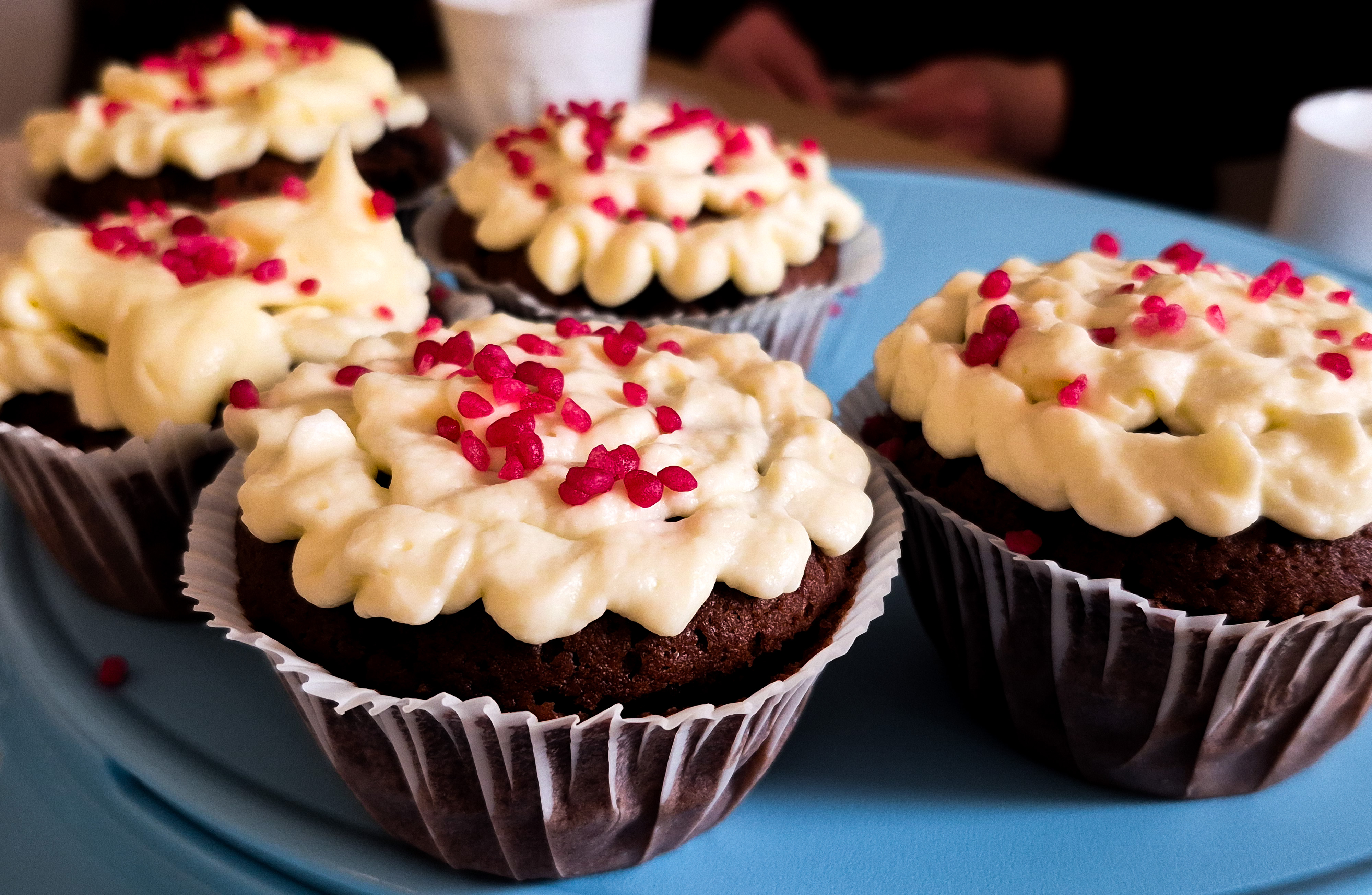 Bakelser dukades fram i samband med samlingen på Ängenäs.