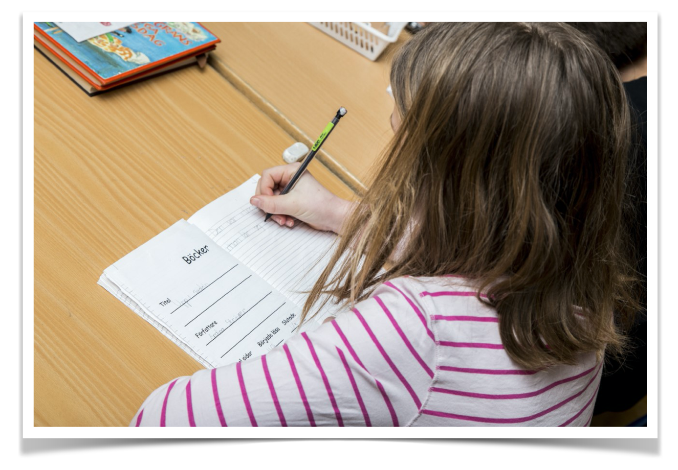 Barn Som Skriver Ram