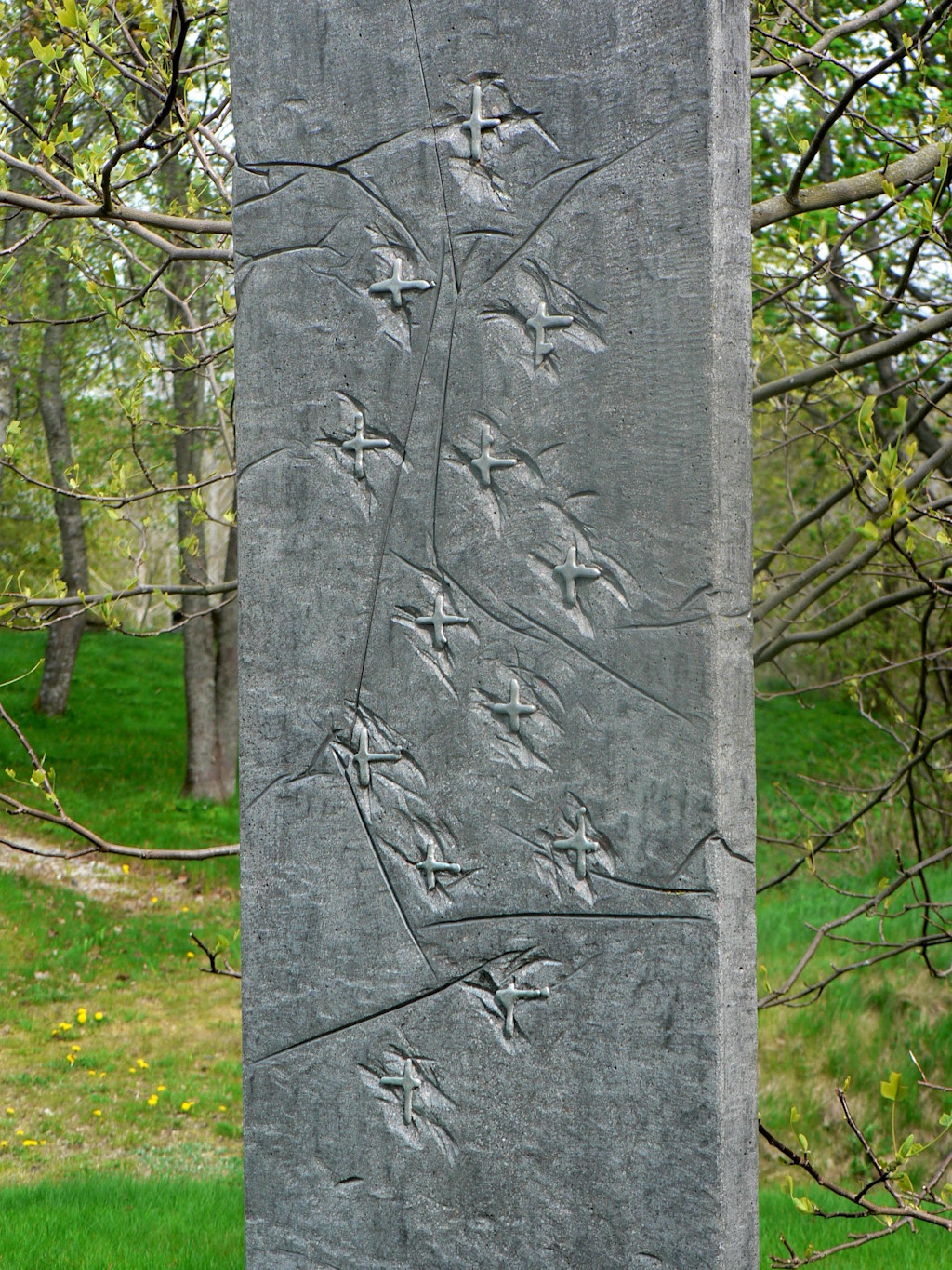 Del av skulpturgruppen Betong av Johan Forsberg.